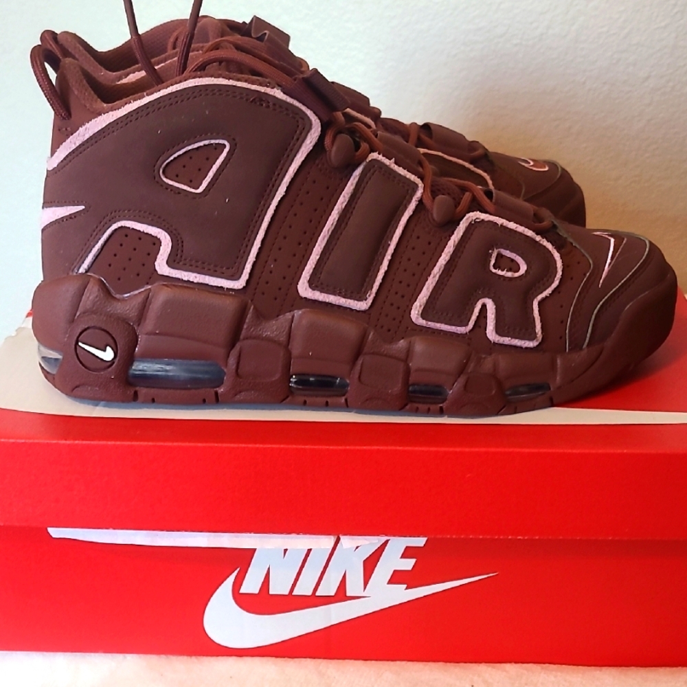 NEW* Nike Air More Uptempo Chocolate & Pink Sneakers 96 Valentines Edition 2023